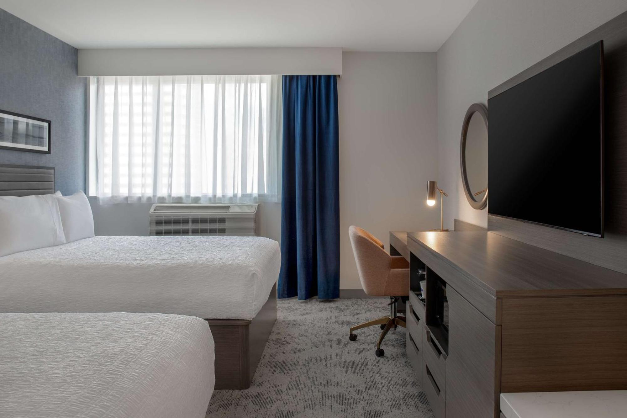 Hampton Inn By Hilton Winnipeg Downtown Extérieur photo