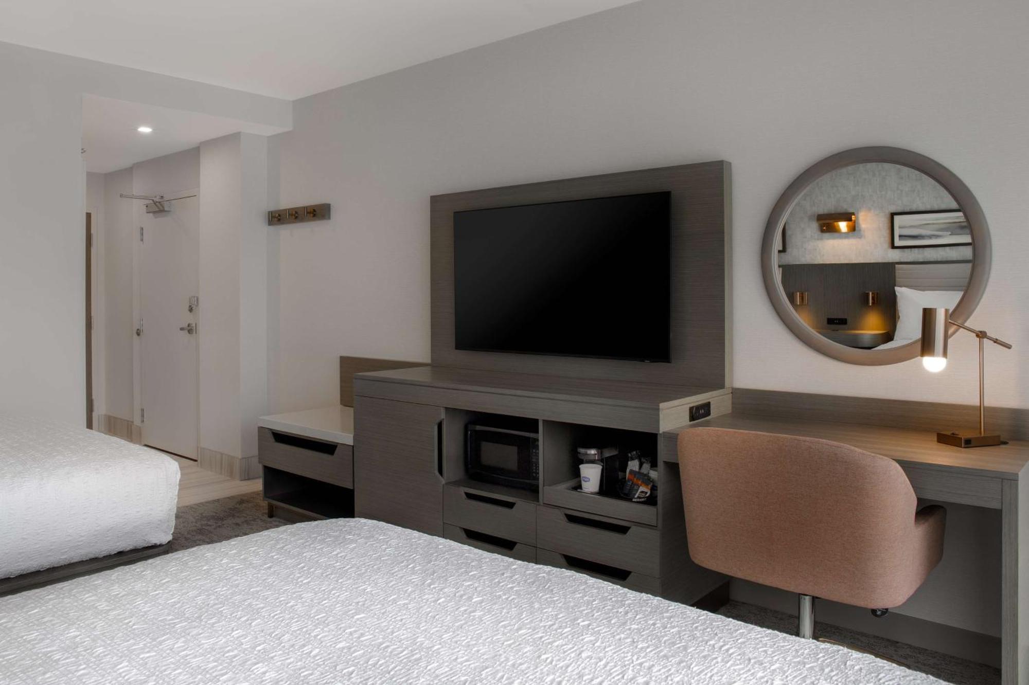 Hampton Inn By Hilton Winnipeg Downtown Extérieur photo